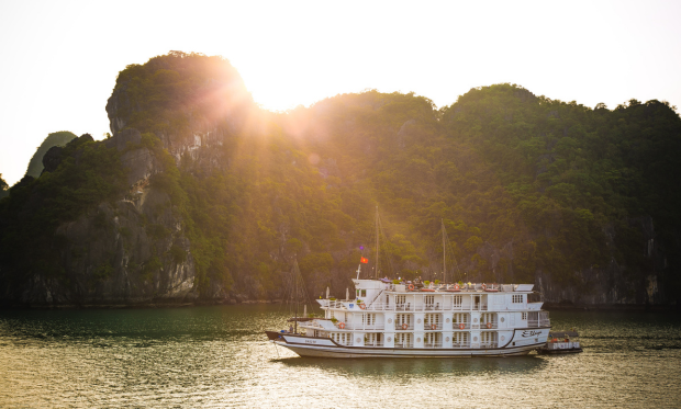 Bhaya Classic Traditional Wooden Boat Halong Bay