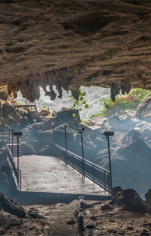 Destination image Bãi biển & Hang Trinh Nữ